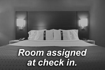 Radisson Plaza 5*