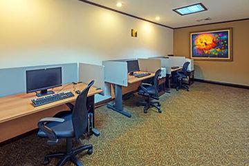 Radisson Plaza Hotel 5*